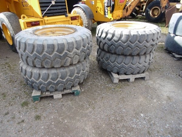 Goodyear 17,5x25 - Гума за Строителна техника: снимка 1 Goodyear 17,5x25 - Гума за Строителна техника: снимка 1