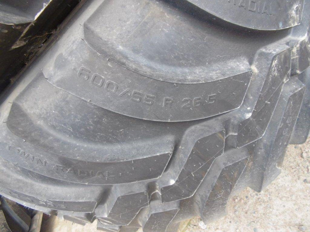 Trelleborg Twin 4 st fabriksnya 600-55/26,5 - Гума за Строителна техника: снимка 1 Trelleborg Twin 4 st fabriksnya 600-55/26,5 - Гума за Строителна техника: снимка 1