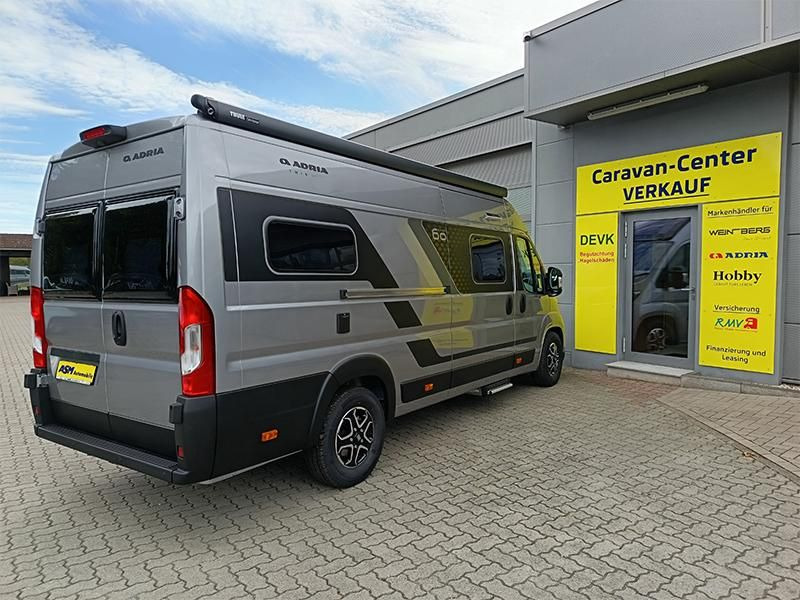 Adria Twin "60Y" 640 SGX 3,5 MAXI*JUBILEE*MARKISE*LED* - Кемпер ван: снимка 4 Adria Twin "60Y" 640 SGX 3,5 MAXI*JUBILEE*MARKISE*LED* - Кемпер ван: снимка 4