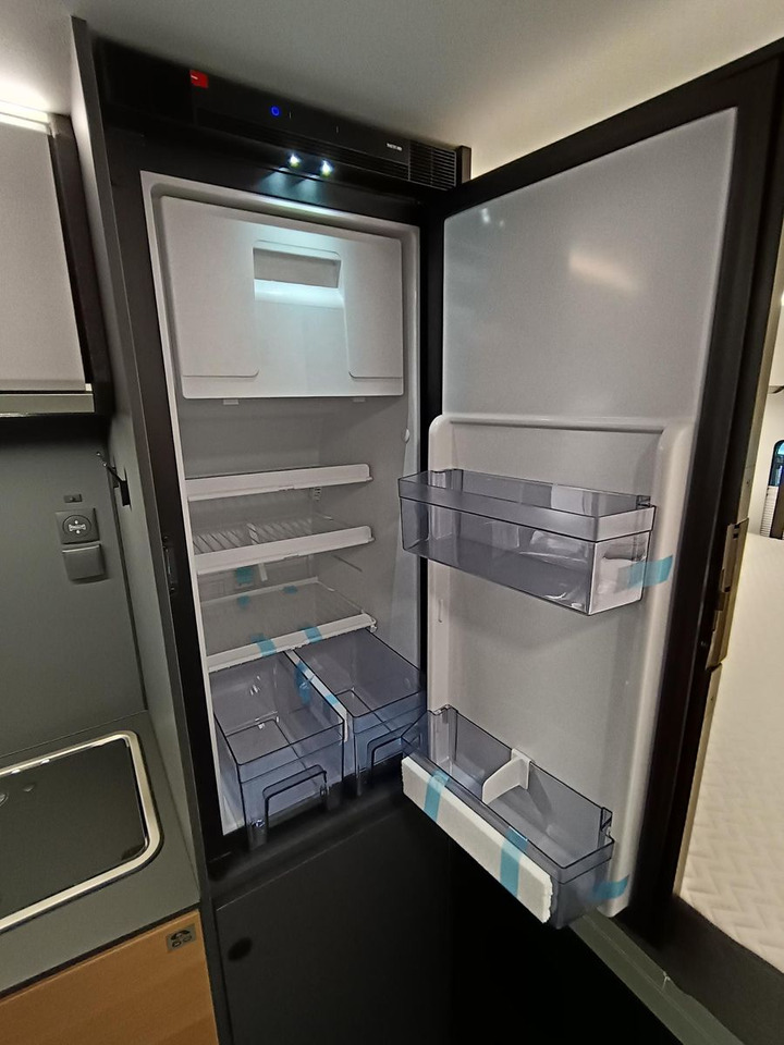 Кемпер ван Adria Twin "60Y" 640 SGX 4,25MAXI*JUBILEE*AUFSTELLDACH: снимка 20 Кемпер ван Adria Twin "60Y" 640 SGX 4,25MAXI*JUBILEE*AUFSTELLDACH: снимка 20