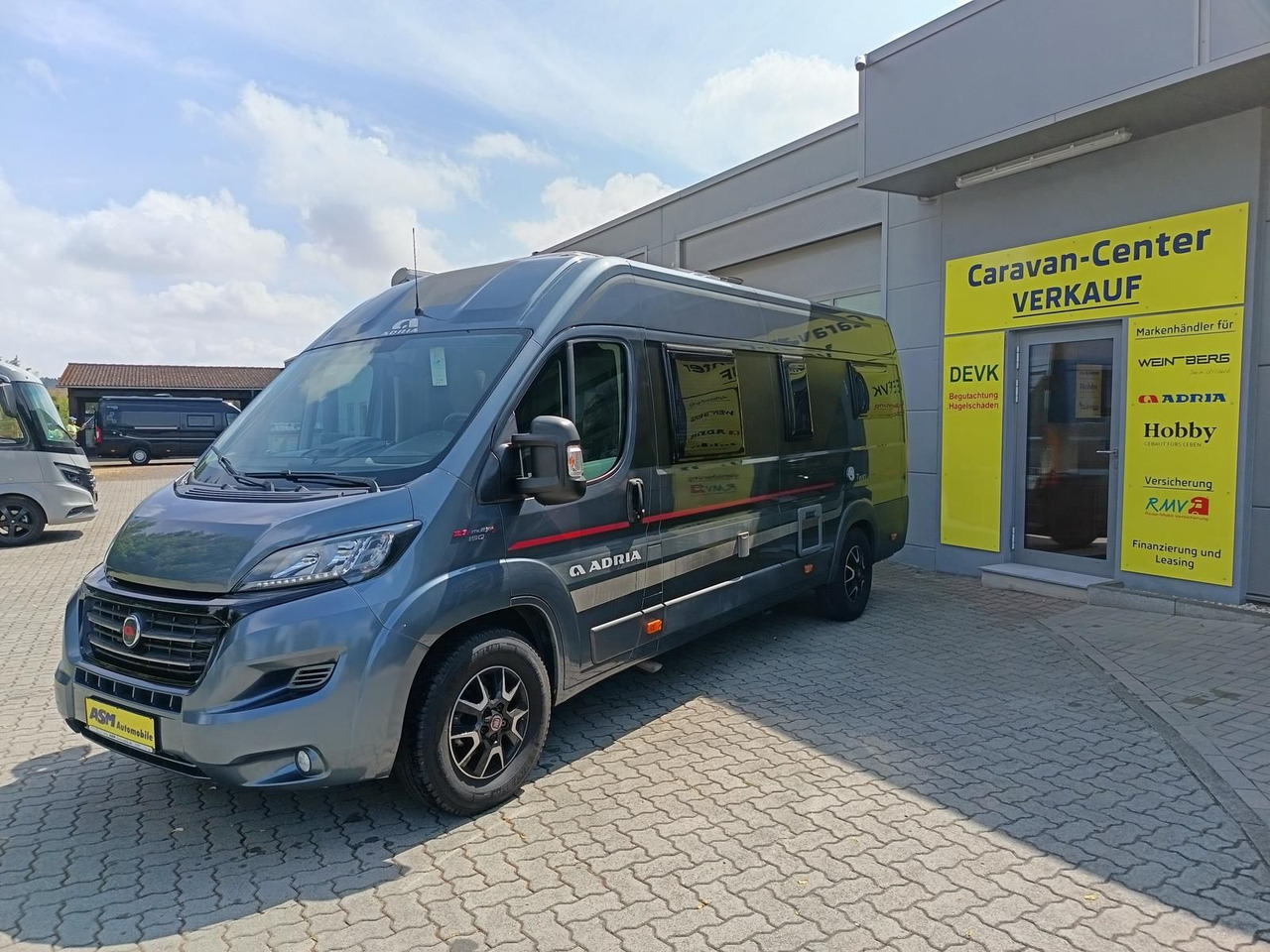 Adria Twin 640SLX Platinum*MARKISE*TV*SAT*FAHRRADTRÄG. - Кемпер ван: снимка 3 Adria Twin 640SLX Platinum*MARKISE*TV*SAT*FAHRRADTRÄG. - Кемпер ван: снимка 3