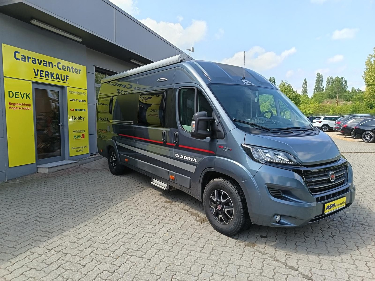 Adria Twin 640SLX Platinum*MARKISE*TV*SAT*FAHRRADTRÄG. - Кемпер ван: снимка 2 Adria Twin 640SLX Platinum*MARKISE*TV*SAT*FAHRRADTRÄG. - Кемпер ван: снимка 2