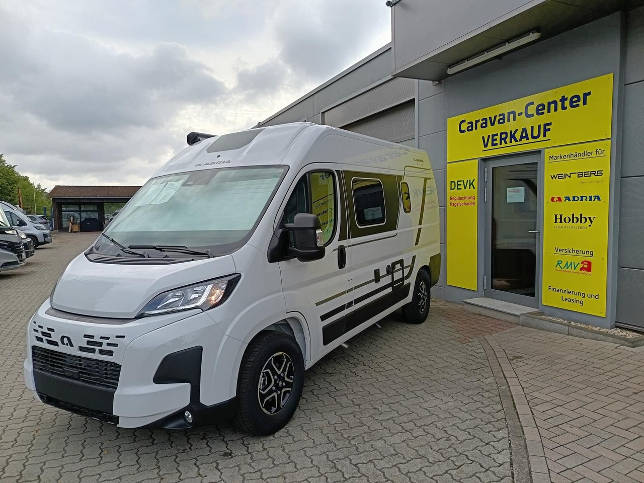 Adria Twin ALL-IN 540 SP*AUTOMATIK*SAFETY*STYLE*SOFORT - Кемпер ван: снимка 3 Adria Twin ALL-IN 540 SP*AUTOMATIK*SAFETY*STYLE*SOFORT - Кемпер ван: снимка 3