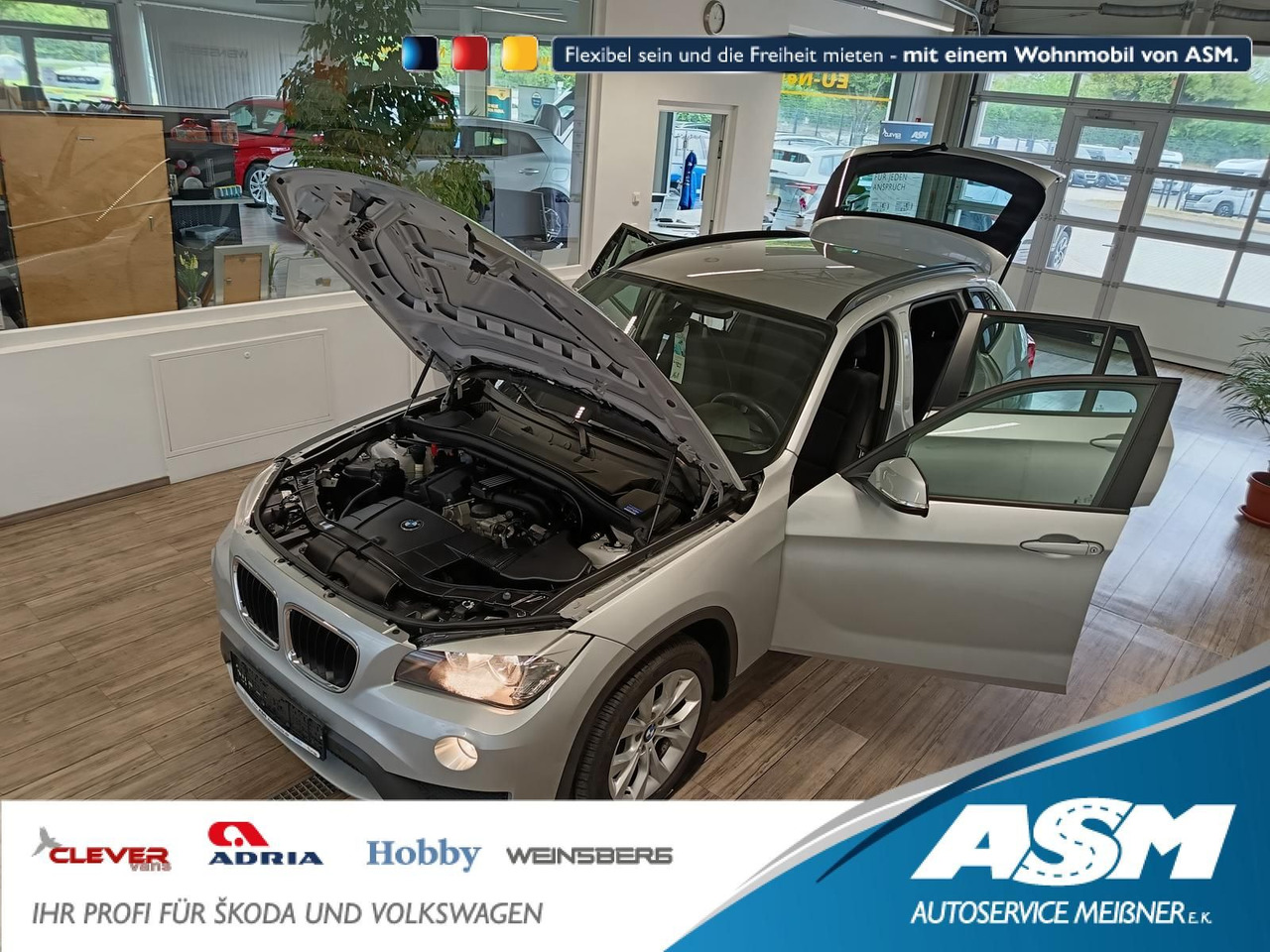 BMW X1 sDrive 18i 110 kW*SITZHEIZUNG*KLIMAAUTOMATIK - Джип: снимка 1 BMW X1 sDrive 18i 110 kW*SITZHEIZUNG*KLIMAAUTOMATIK - Джип: снимка 1