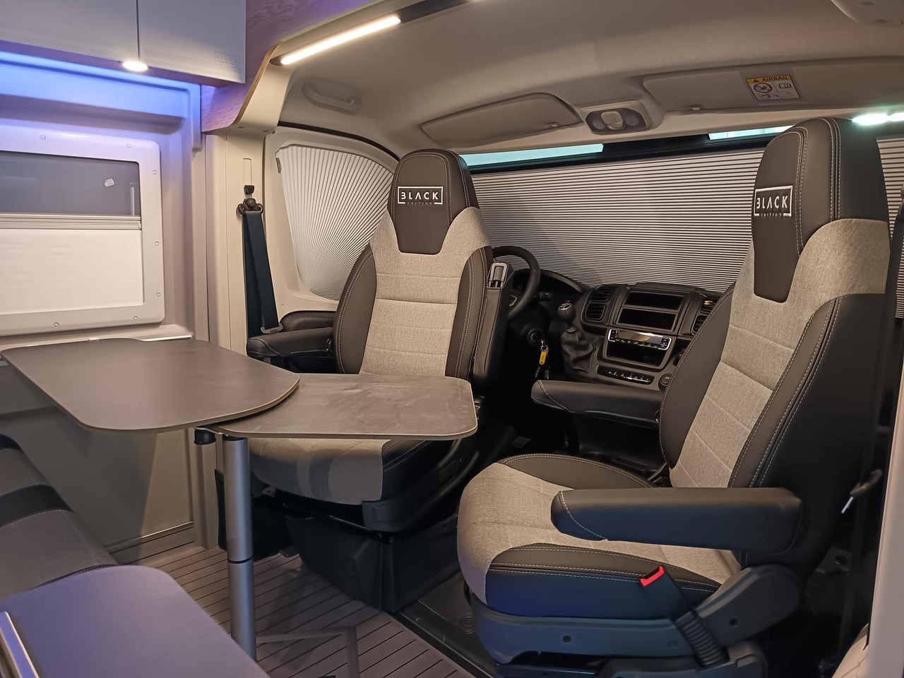 Кемпер ван Clever Celebration 600 MJ 24*KLIMAAUTOMATIK*ACC*SOFORT*: снимка 12