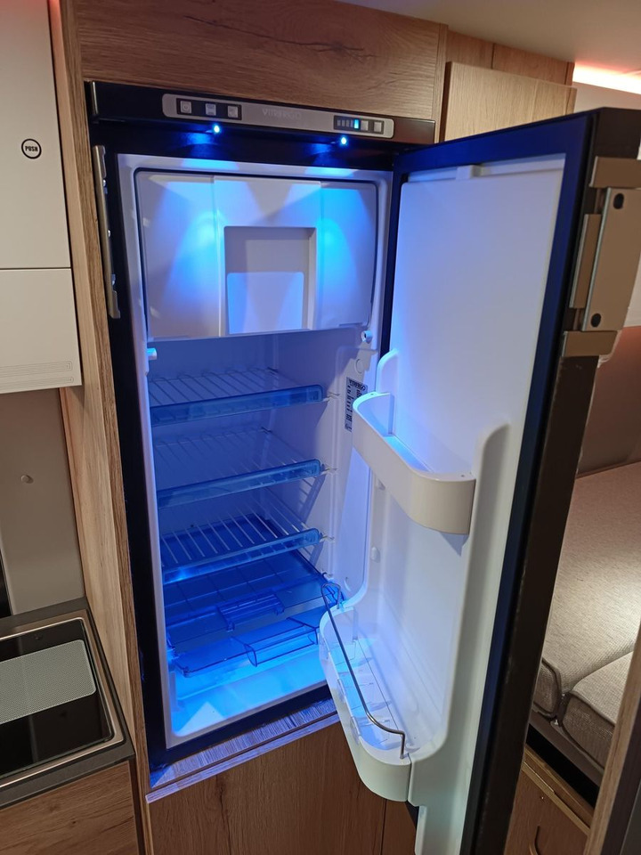 Кемпер ван Clever Celebration 600 MJ 24*KLIMAAUTOMATIK*ACC*SOFORT*: снимка 19