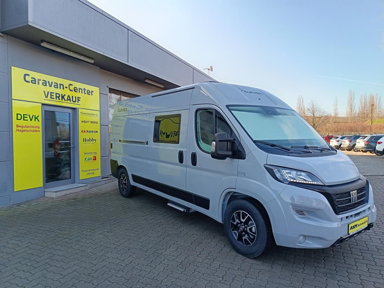 Clever Celebration 600 MJ24*AHK*MARKISE*ACC*R-KAM*RADIO - Кемпер ван: снимка 2 Clever Celebration 600 MJ24*AHK*MARKISE*ACC*R-KAM*RADIO - Кемпер ван: снимка 2