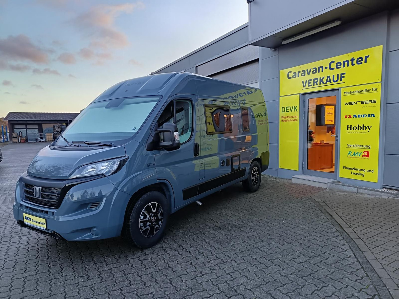 Clever Tour 540*BLACK EDITION*FINAL SALE RABATT*SOFORT* - Кемпер ван: снимка 4 Clever Tour 540*BLACK EDITION*FINAL SALE RABATT*SOFORT* - Кемпер ван: снимка 4