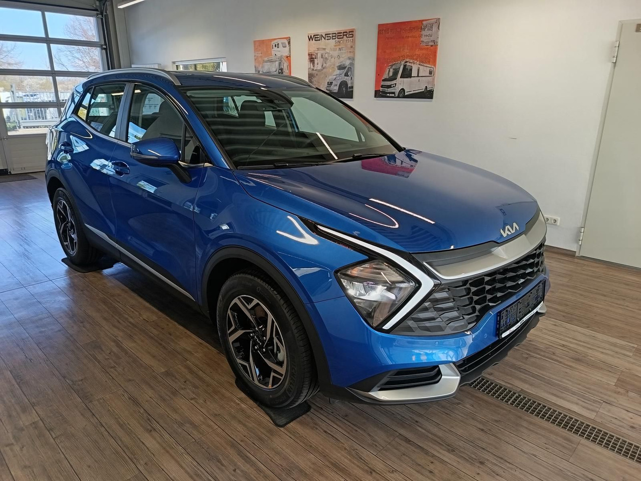 Kia Sportage 1.6 T-GDI DCT Vision*NAVI*LED*R-KAM*DAB - Джип: снимка 3 Kia Sportage 1.6 T-GDI DCT Vision*NAVI*LED*R-KAM*DAB - Джип: снимка 3
