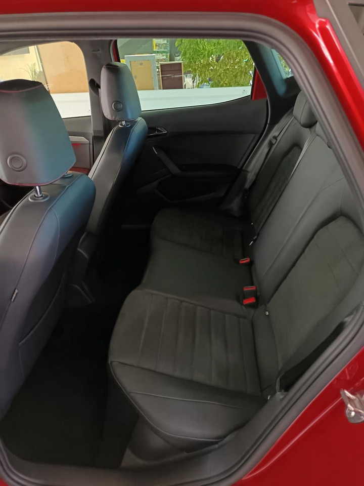 Джип Seat Arona 1,5TSI FR*AHK*NAVI*ACC*LED*BEATS*R-KAM*DAB: снимка 19