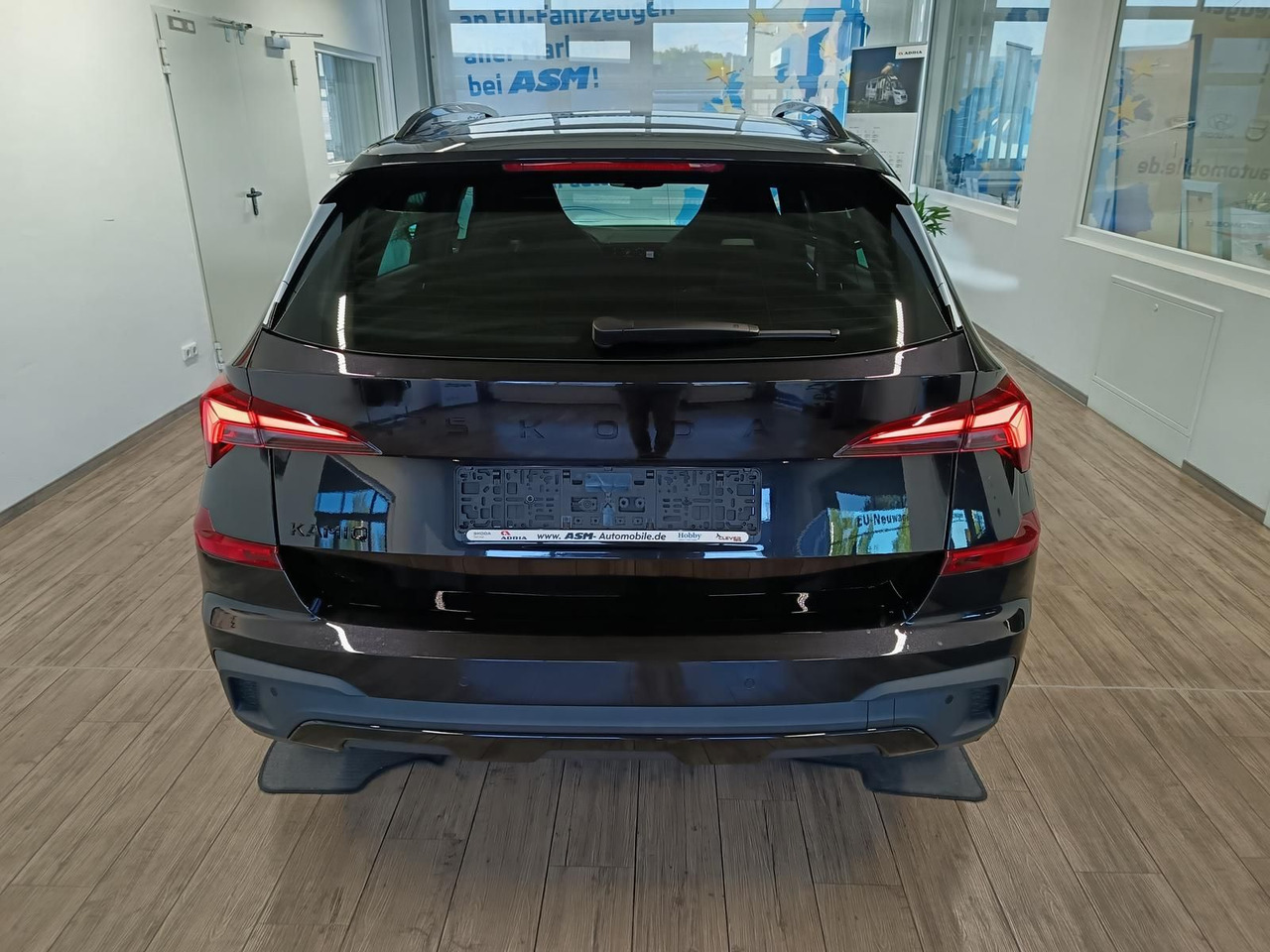 Skoda Kamiq Monte Carlo 1,5 TSI DSG*AHK*PANO*LED*ACC* - Джип: снимка 5 Skoda Kamiq Monte Carlo 1,5 TSI DSG*AHK*PANO*LED*ACC* - Джип: снимка 5