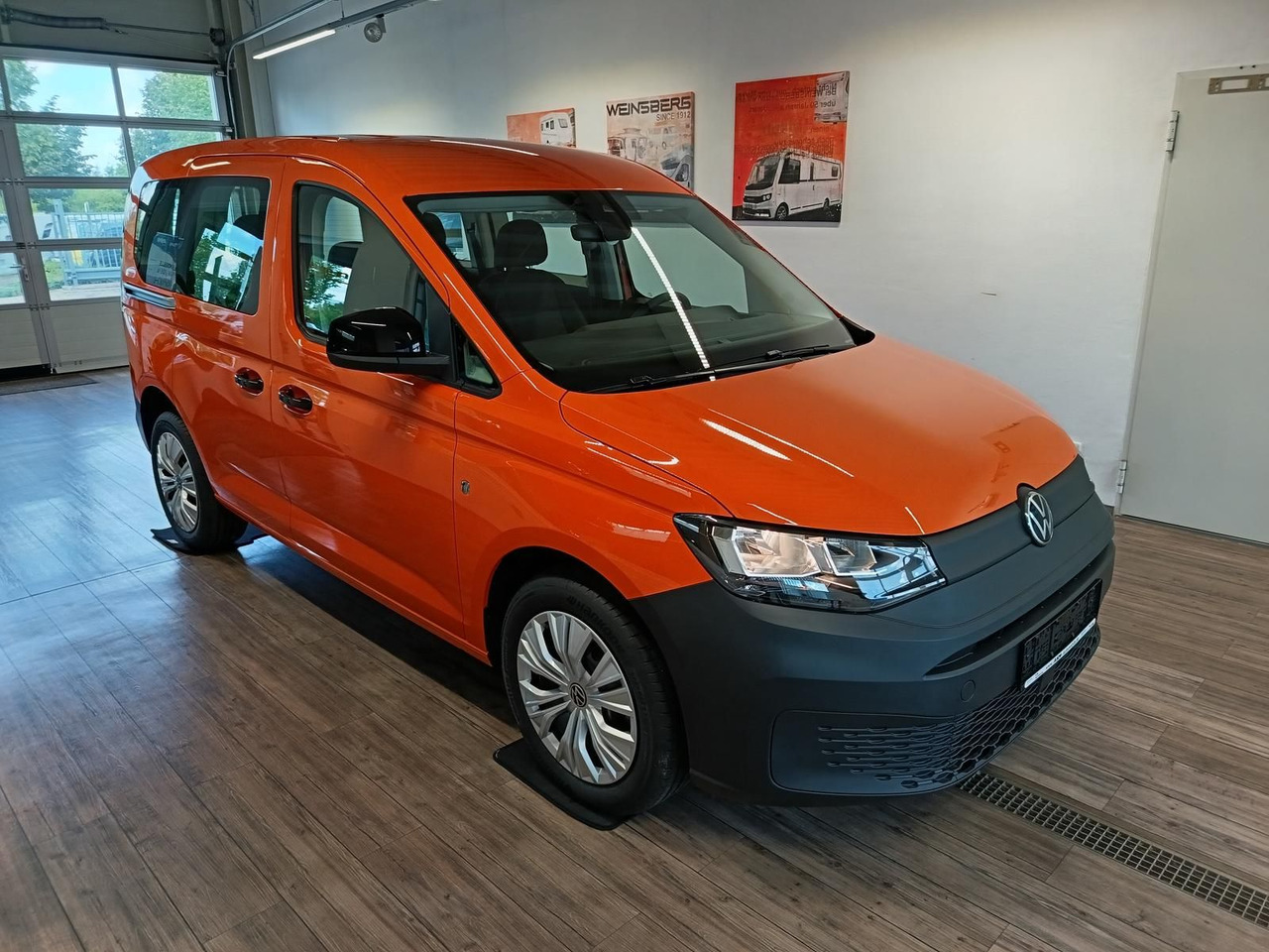 Volkswagen Caddy 2.0 TDI 75 kW*PDC*TEMP*DAB*KLIMA*5-SITZER* - Комби: снимка 3 Volkswagen Caddy 2.0 TDI 75 kW*PDC*TEMP*DAB*KLIMA*5-SITZER* - Комби: снимка 3