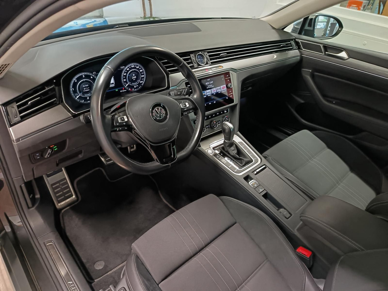 Комби Volkswagen Passat Alltrack 2,0TDI DSG 4x4*360°*NAVI*ACC*LED: снимка 23
