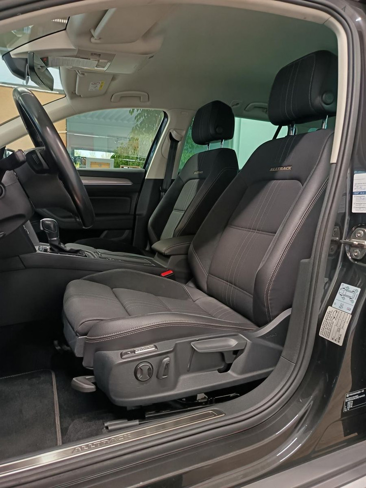 Комби Volkswagen Passat Alltrack 2,0TDI DSG 4x4*360°*NAVI*ACC*LED: снимка 19