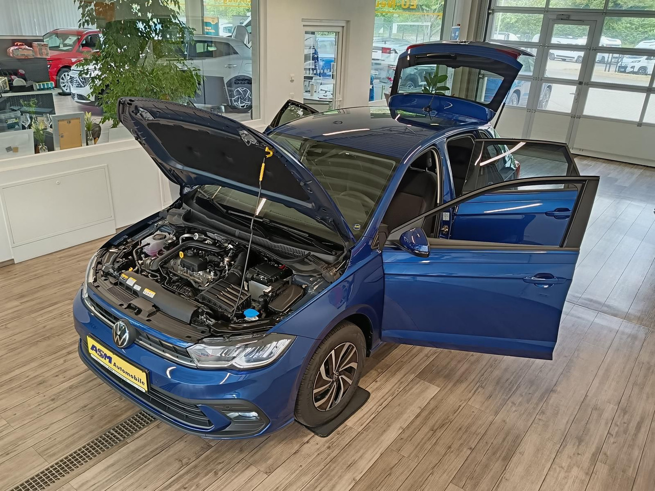 Volkswagen Polo Life 1.0 TSI 70kW DSG*LED*ACC*R-KAM*DAB*PDC - Лек автомобил: снимка 2 Volkswagen Polo Life 1.0 TSI 70kW DSG*LED*ACC*R-KAM*DAB*PDC - Лек автомобил: снимка 2
