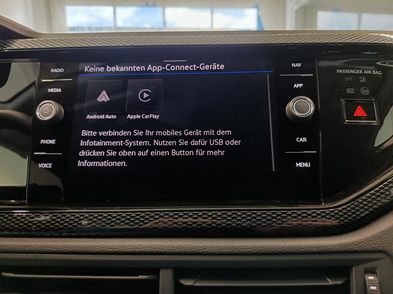 Лек автомобил Volkswagen Polo Life 1.0 TSI 70kW DSG*LED*ACC*R-KAM*DAB*PDC: снимка 12 Лек автомобил Volkswagen Polo Life 1.0 TSI 70kW DSG*LED*ACC*R-KAM*DAB*PDC: снимка 12