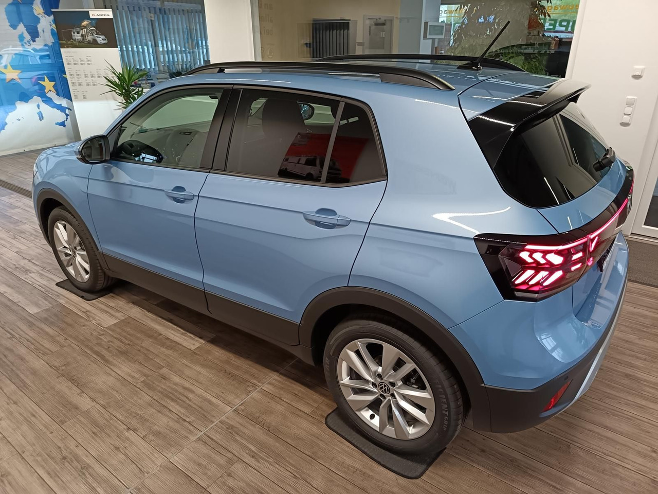 Volkswagen T-Cross Life 1.5 TSI DSG*AHK*MATRIX LED*ACC*SHZ* - Джип: снимка 4 Volkswagen T-Cross Life 1.5 TSI DSG*AHK*MATRIX LED*ACC*SHZ* - Джип: снимка 4