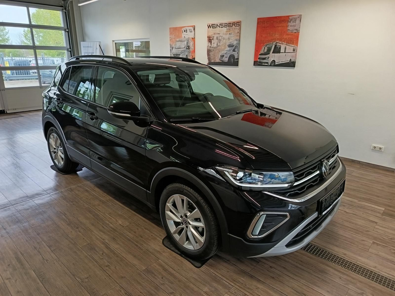 Volkswagen T-Cross Life 1.5 TSI DSG*AHK*MATRIX LED*ACC*SHZ* - Джип: снимка 3 Volkswagen T-Cross Life 1.5 TSI DSG*AHK*MATRIX LED*ACC*SHZ* - Джип: снимка 3