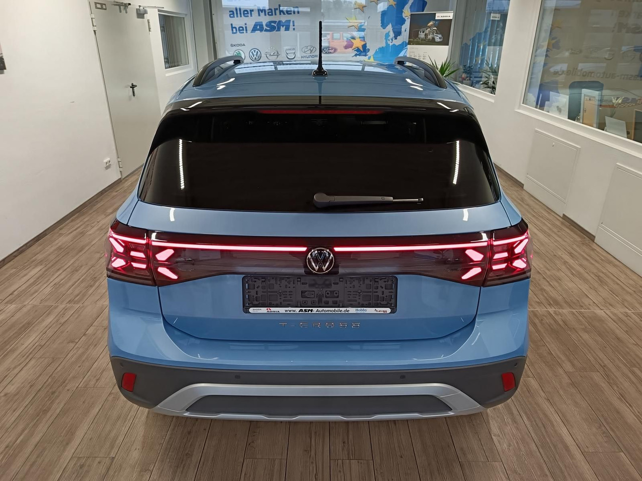 Volkswagen T-Cross Life 1.5 TSI DSG*AHK*MATRIX LED*ACC*SHZ* - Джип: снимка 5 Volkswagen T-Cross Life 1.5 TSI DSG*AHK*MATRIX LED*ACC*SHZ* - Джип: снимка 5