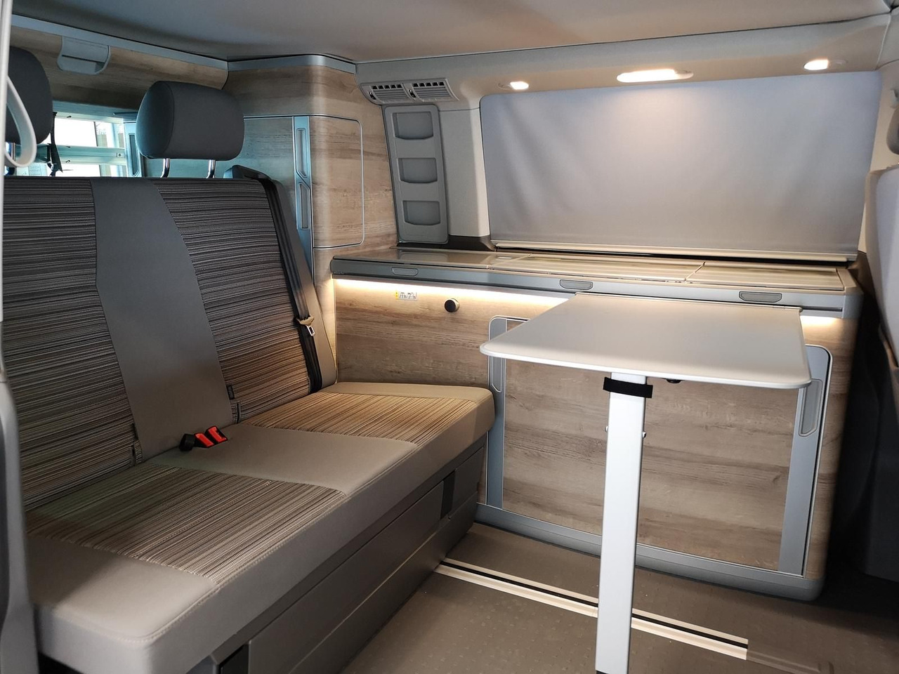 Пътнически бус Volkswagen T6.1 California Coast DSG*SONDERZINSAKTION 3,99%: снимка 9