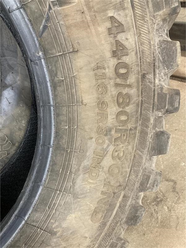 Alliance 16.9 R30 IND 440/80R30 MULTIUSE 550  - Гума за Комунална/ Специална техника: снимка 2 Alliance 16.9 R30 IND 440/80R30 MULTIUSE 550  - Гума за Комунална/ Специална техника: снимка 2