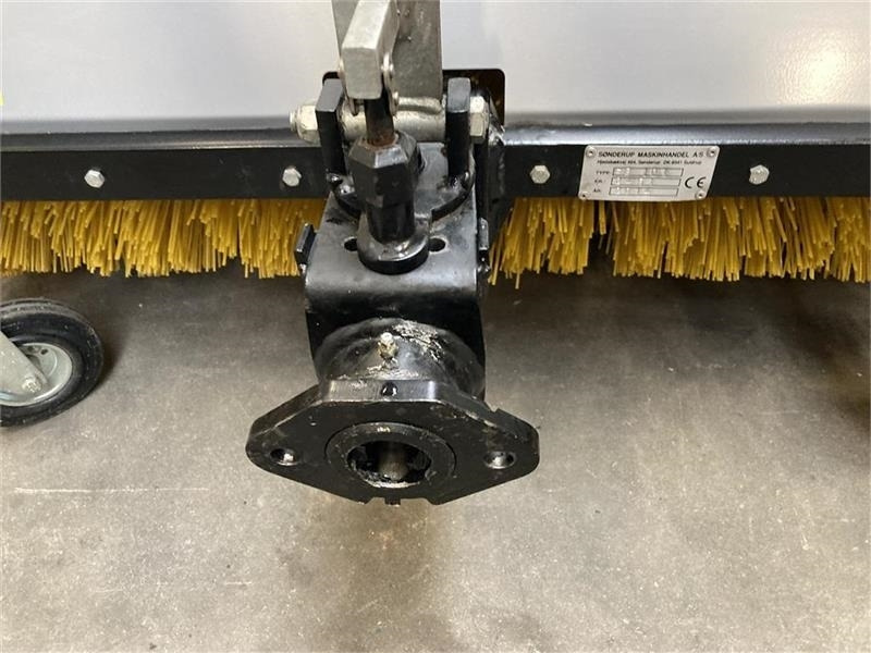 BCS 100 cm kraftig kost ø450 - Четка: снимка 4 BCS 100 cm kraftig kost ø450 - Четка: снимка 4