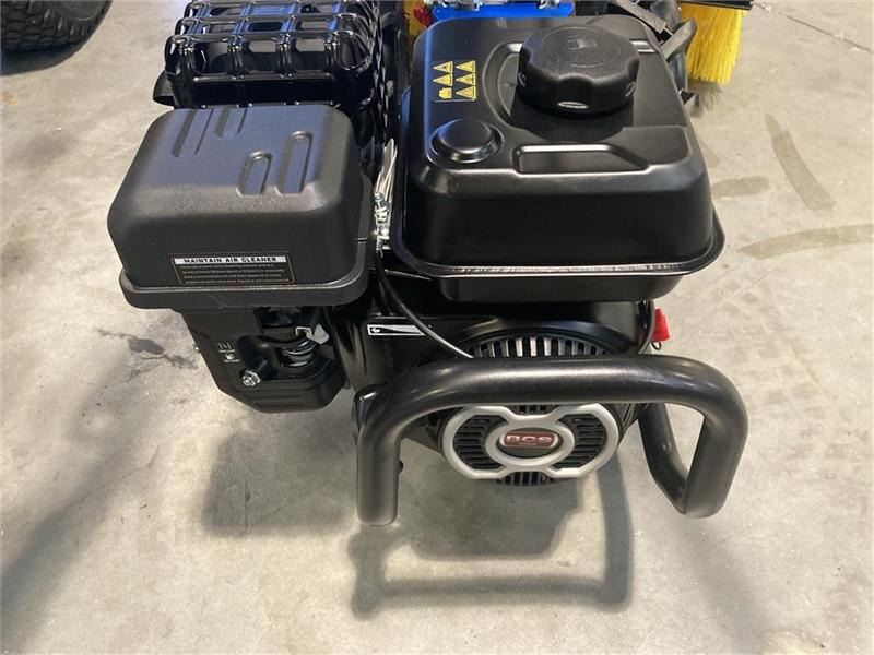 BCS 706 inkl. 80 cm fejemaskine - Трактор за комунални дейности: снимка 5 BCS 706 inkl. 80 cm fejemaskine - Трактор за комунални дейности: снимка 5