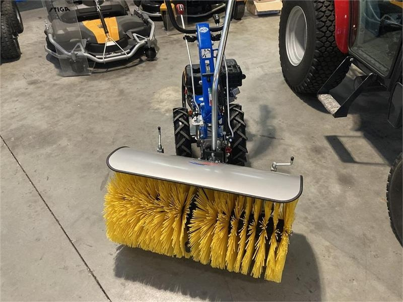 BCS 706 inkl. 80 cm fejemaskine - Трактор за комунални дейности: снимка 2 BCS 706 inkl. 80 cm fejemaskine - Трактор за комунални дейности: снимка 2