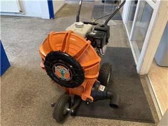 Billy Goat F902H - Градинска техника: снимка 1 Billy Goat F902H - Градинска техника: снимка 1