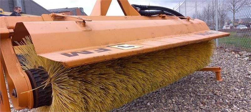 FM 180Cm Hydraulisk træk. - Четка: снимка 4 FM 180Cm Hydraulisk træk. - Четка: снимка 4