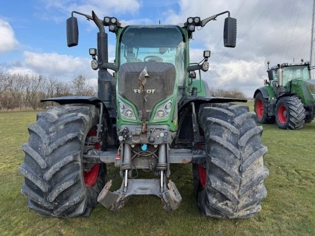 Fendt 720 Vario S4 Profi - Трактор: снимка 2 Fendt 720 Vario S4 Profi - Трактор: снимка 2