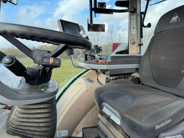 Fendt 720 Vario S4 Profi - Трактор: снимка 4 Fendt 720 Vario S4 Profi - Трактор: снимка 4