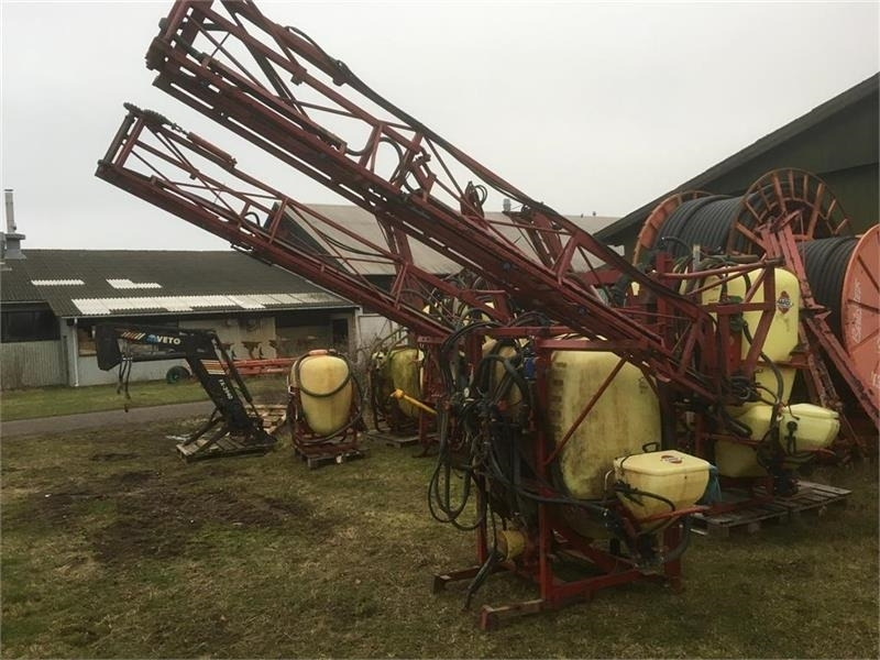 Hardi LHY 1000 / 16/361 Incl. fronttank - Прикачна пръскачка: снимка 1 Hardi LHY 1000 / 16/361 Incl. fronttank - Прикачна пръскачка: снимка 1