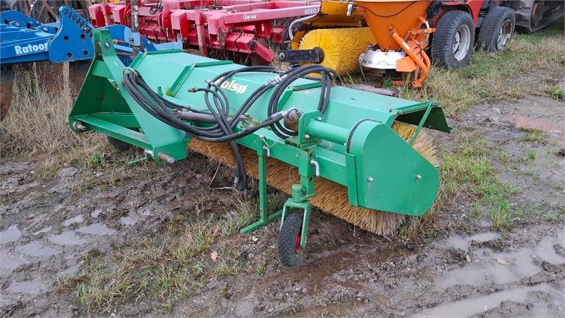 Holsø 2.5 Mtr. Fejemaskine - Четка за Селскостопанска техника: снимка 1 Holsø 2.5 Mtr. Fejemaskine - Четка за Селскостопанска техника: снимка 1