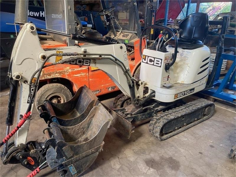 JCB 8010 CTS - Мини багер: снимка 1 JCB 8010 CTS - Мини багер: снимка 1