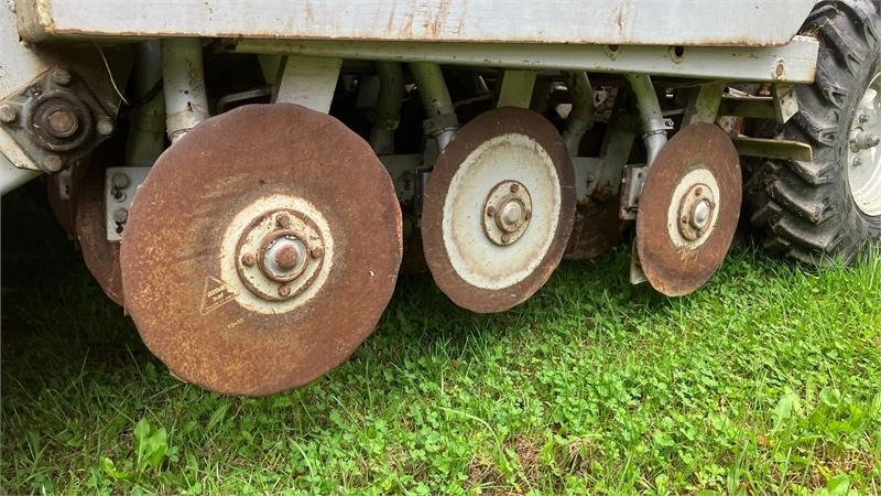 Kongskilde DEMETER MULTISEED 4000 - Сеялка: снимка 4 Kongskilde DEMETER MULTISEED 4000 - Сеялка: снимка 4