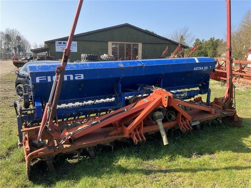 Kuhn HR 4002 Med Fiona Astra SR - Комбинирана сеялка: снимка 2 Kuhn HR 4002 Med Fiona Astra SR - Комбинирана сеялка: снимка 2