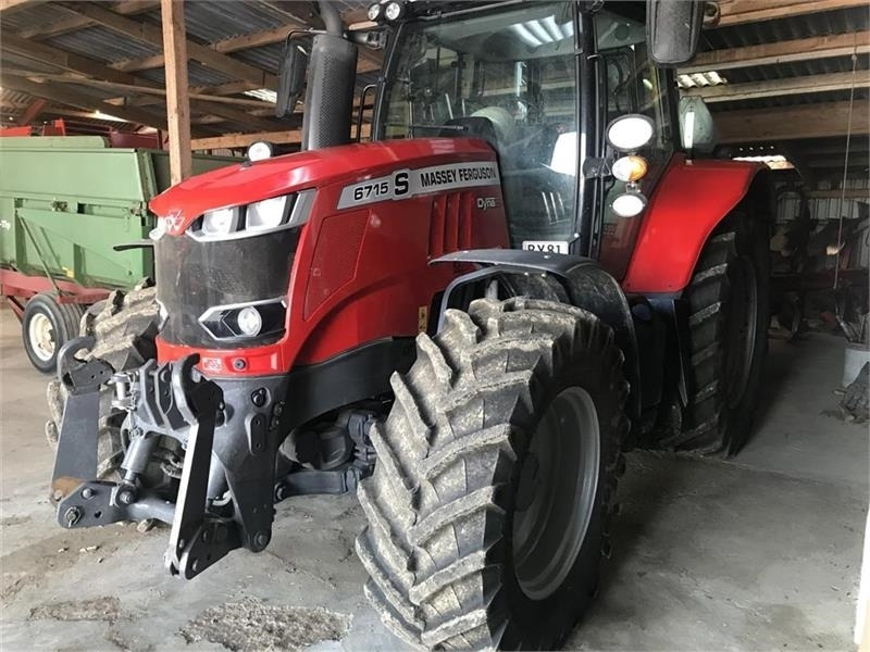 Massey Ferguson 6715S Dyna 6 - Трактор: снимка 1 Massey Ferguson 6715S Dyna 6 - Трактор: снимка 1