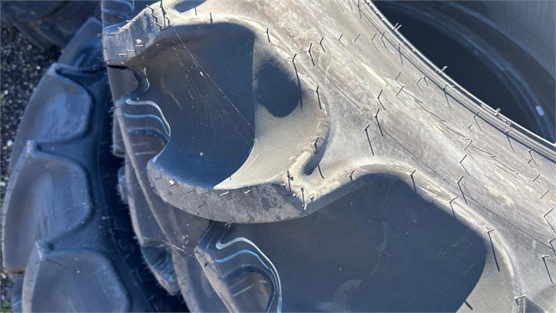 Mitas 420/85R38 & 340/85R28  - Гума за Комунална/ Специална техника: снимка 2 Mitas 420/85R38 & 340/85R28  - Гума за Комунална/ Специална техника: снимка 2