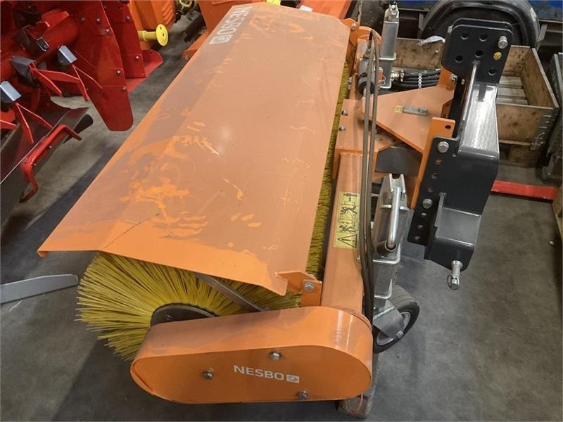 Nesbo FM 1500 P 1000H PTO - 3 pkt. 1 - Четка: снимка 2 Nesbo FM 1500 P 1000H PTO - 3 pkt. 1 - Четка: снимка 2