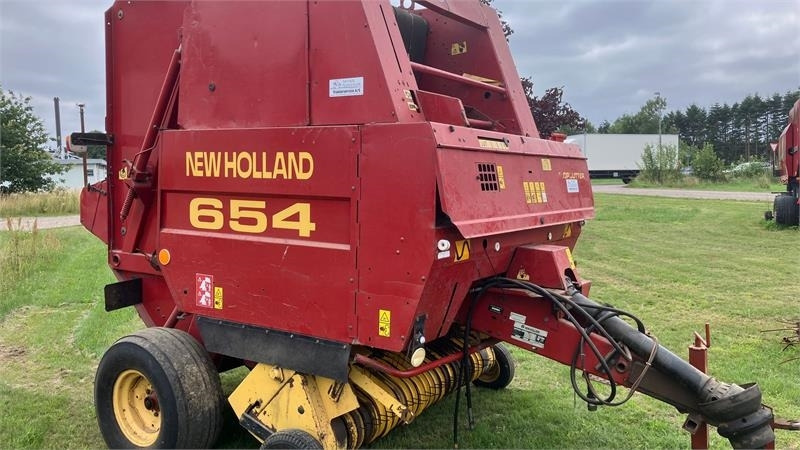 New Holland 654 RUNDBALLEPRESSER Cropcutter - Рулонна сламопреса: снимка 1 New Holland 654 RUNDBALLEPRESSER Cropcutter - Рулонна сламопреса: снимка 1
