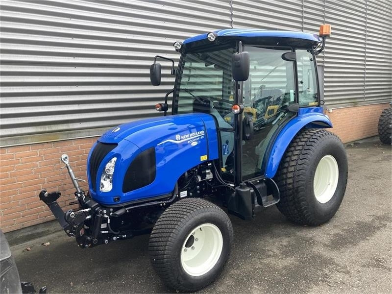 New Holland Boomer 55 - Трактор за комунални дейности: снимка 1 New Holland Boomer 55 - Трактор за комунални дейности: снимка 1