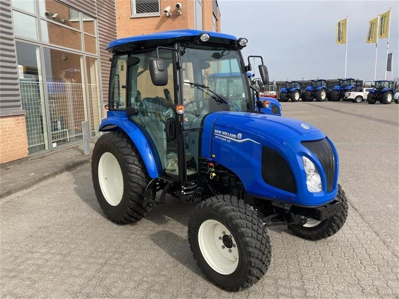New Holland Boomer 55 Stage V - Frontlift og PTO - Трактор за комунални дейности: снимка 3 New Holland Boomer 55 Stage V - Frontlift og PTO - Трактор за комунални дейности: снимка 3