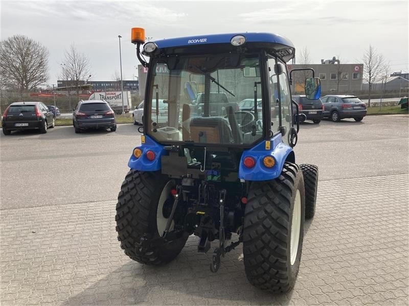 New Holland Boomer 55 Stage V - Frontlift og PTO - Трактор за комунални дейности: снимка 5 New Holland Boomer 55 Stage V - Frontlift og PTO - Трактор за комунални дейности: снимка 5