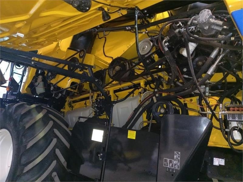 Зърнокомбайн New Holland CR9.80: снимка 6