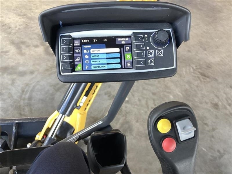 New Holland E15x Elektrisk - Мини багер: снимка 5 New Holland E15x Elektrisk - Мини багер: снимка 5
