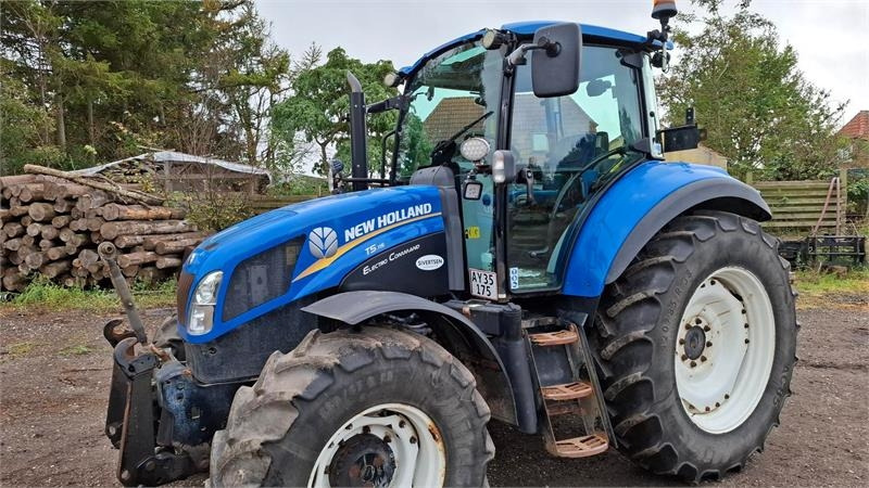 New Holland T5.115 EC - Трактор: снимка 1 New Holland T5.115 EC - Трактор: снимка 1