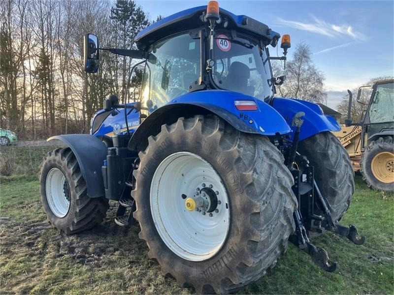 New Holland T7.270 AUTO COMMAND - Трактор: снимка 4 New Holland T7.270 AUTO COMMAND - Трактор: снимка 4