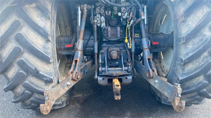New Holland TS115 - Трактор: снимка 4 New Holland TS115 - Трактор: снимка 4