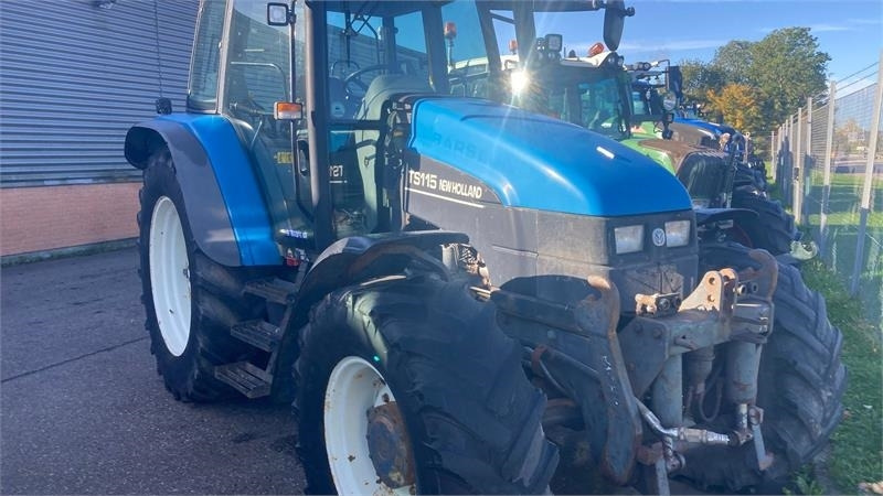 New Holland TS115 - Трактор: снимка 1 New Holland TS115 - Трактор: снимка 1